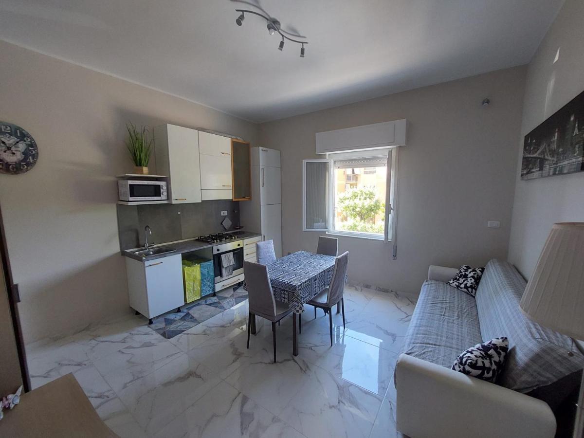 אנזיו El Mar Casa Vacanza Lavinio Mare מראה חיצוני תמונה