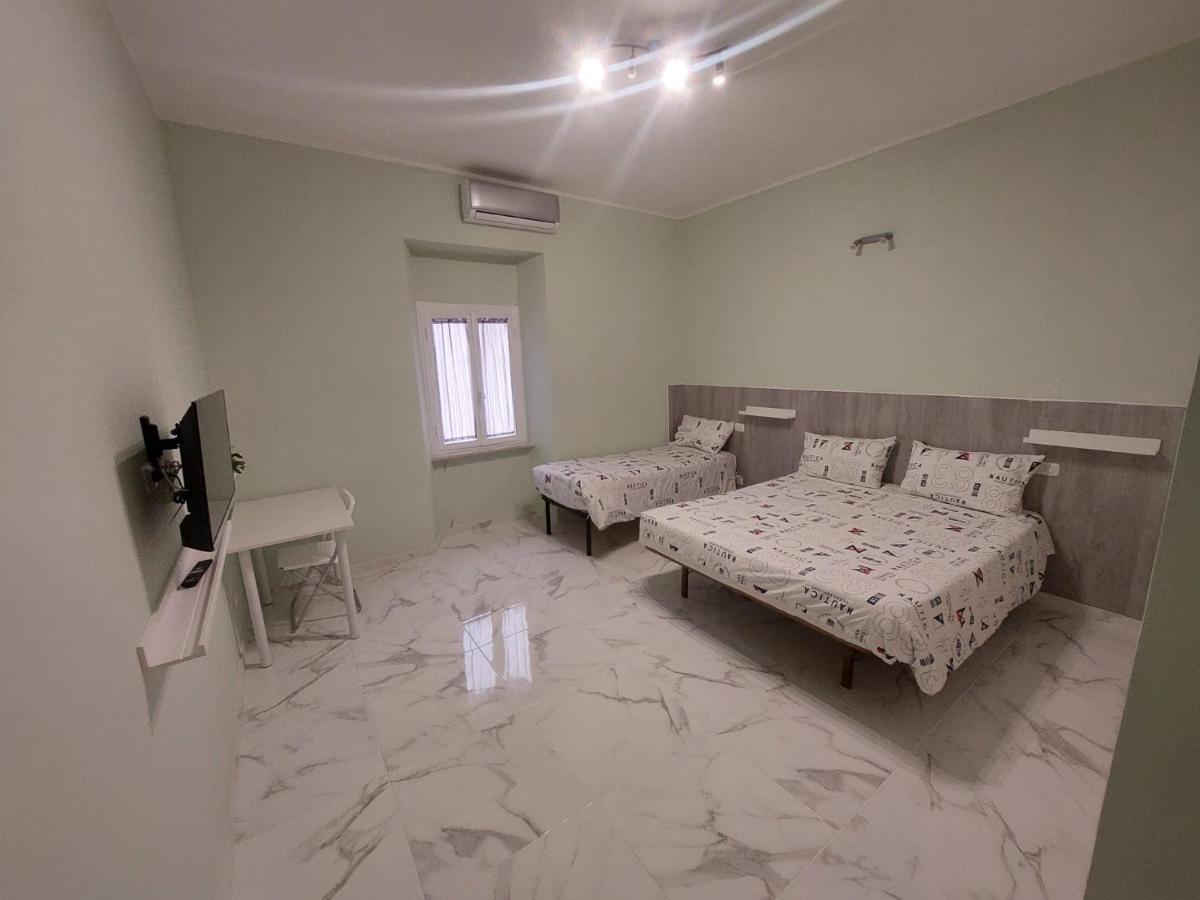 אנזיו El Mar Casa Vacanza Lavinio Mare מראה חיצוני תמונה