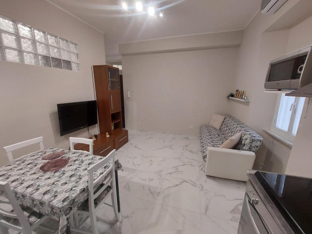 אנזיו El Mar Casa Vacanza Lavinio Mare מראה חיצוני תמונה